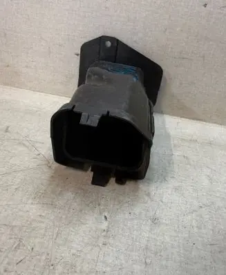 BMW M3 G80 Intercooler air guide/duct channel 8072100 1328802