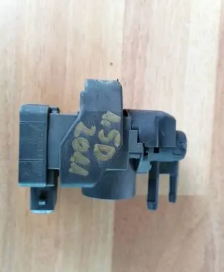 Renault Clio III Vacuum valve 149566215R 2477647
