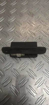 Tailgate opening switch