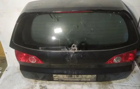 Honda Accord Tailgate/trunk/boot lid juodas