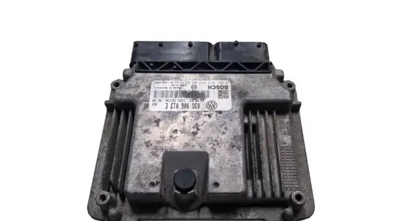 Volkswagen Touran I Engine control unit/module 03G906013E 0281013443 03G906013