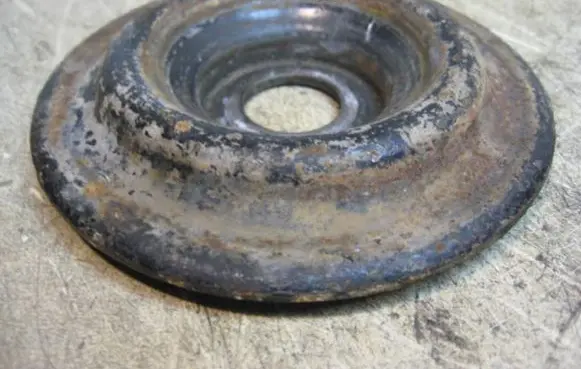 Volkswagen Golf III Coil spring mount VW5A318AA