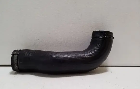 Jaguar XJ X351 Intercooler hose/pipe AW936F073AA