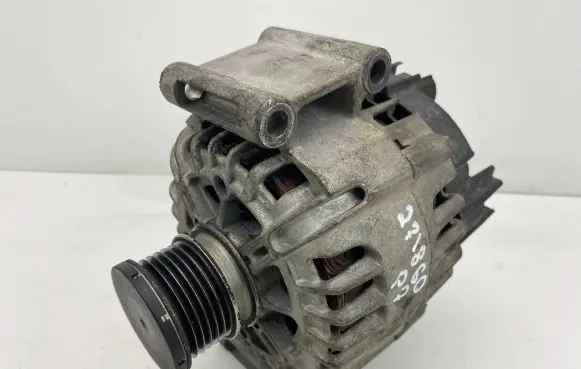 Mercedes-Benz E W212 Generator/alternator A0009063000 311153927 26088930
