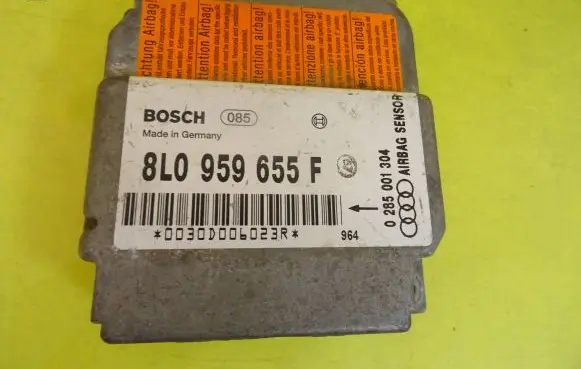 Audi A3 S3 8L Airbag control unit/module 8L0959655F