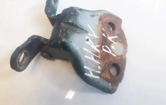 Honda HR-V Front door upper hinge