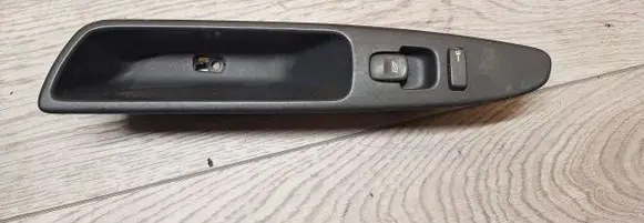 Volvo V70 Electric window control switch 30889753