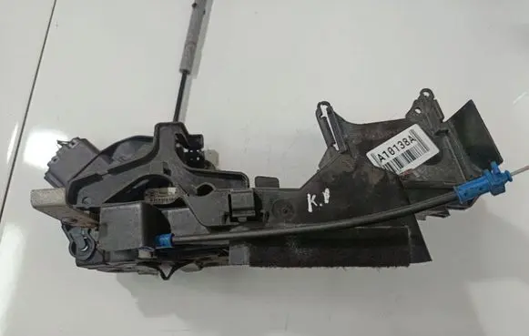 Ford Mondeo MK IV Front door lock 6M2AR21813EC