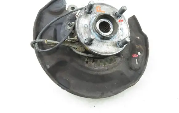 Toyota Yaris Front wheel hub spindle knuckle 