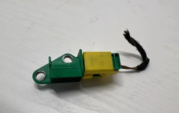 Audi A4 S4 B8 8K Airbag deployment crash/impact sensor 1K0909606C 5WK43544