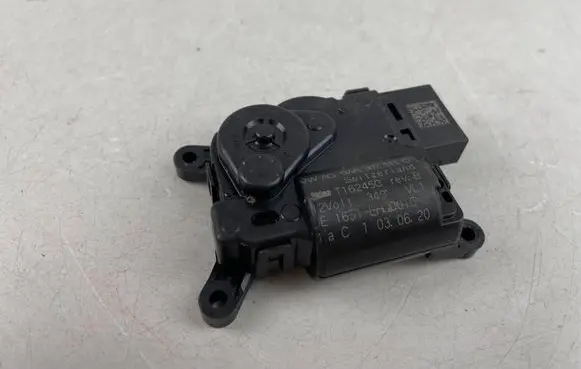 Volkswagen T-Roc Air flap motor/actuator 5WA907511C