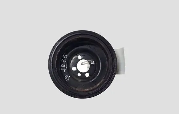 Volkswagen Cross Polo Crankshaft pulley 038105243M