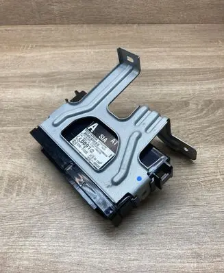 Subaru Tribeca Alarm control unit/module 88281XA03A X1T21377M