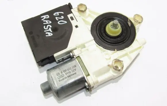 Volkswagen Golf V Front door window regulator motor 0130822229