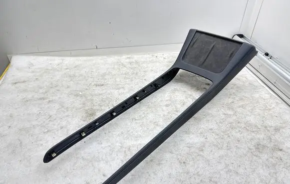 Tesla Model Y Other center console (tunnel) element 175554001A 175554601A
