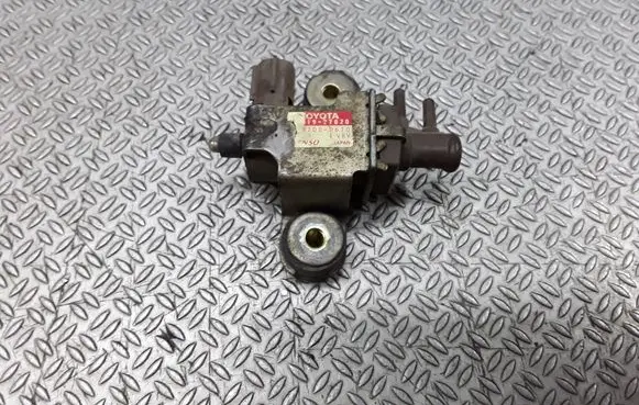 Toyota Corolla Verso E121 Turbo solenoid valve 1397000670