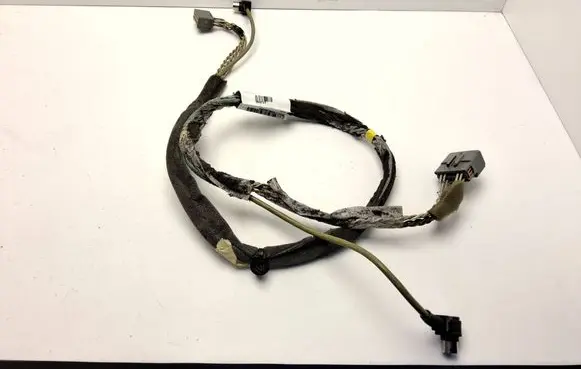 Volvo V70 Sound amplifier 3533717