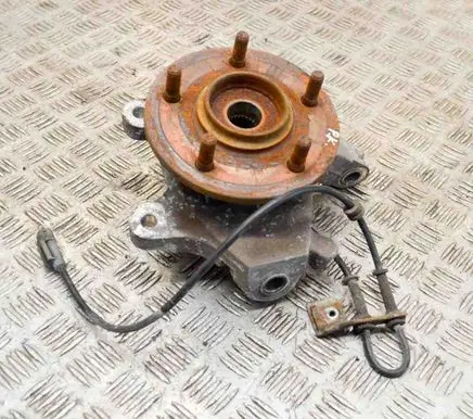 Chrysler Pacifica Front wheel hub 04743147AB