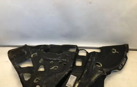 Mercedes-Benz GLE W167 Other trunk/boot trim element A1676823002