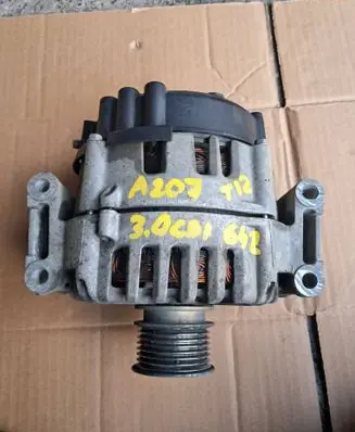 Mercedes-Benz E C207 W207 Generator/alternator A0009067500