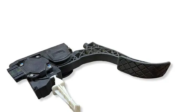 Volkswagen Golf IV Accelerator throttle pedal 0281002342 1J1721503K