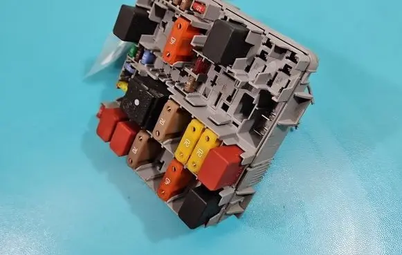 Fiat Grande Punto Fuse box set 13687866 IMPRK1515750