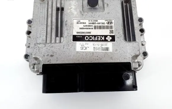 Hyundai ix20 Engine control unit/module 391992B044