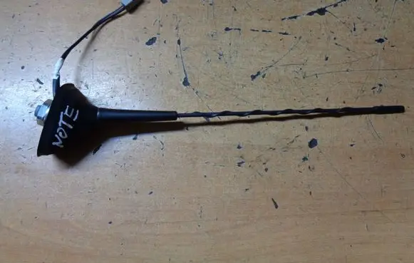 Nissan Note (E12) Radio antenna 