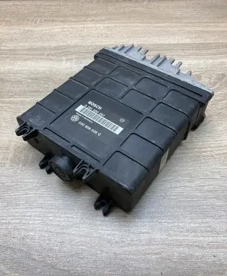 Volkswagen Golf III Engine control unit/module ECU 030906026C 0261200257