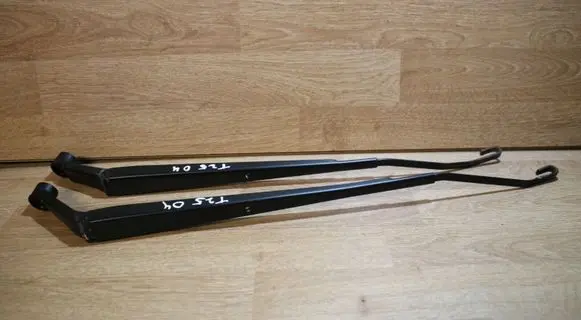 Toyota Avensis T250 Windshield/front glass wiper blade 