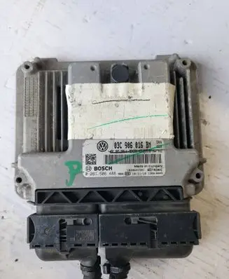 Volkswagen Golf VI Engine control unit/module 03C906016BM 0261S06488