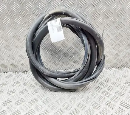 Cadillac Escalade Rubber seal front coupe door 23255371