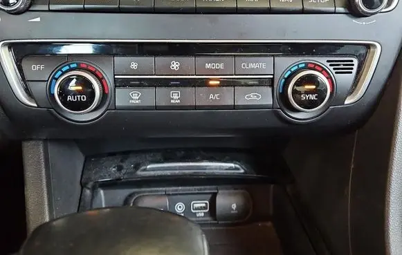 KIA Optima Climate control/heater control trim 97250D4XXX IMPRK1571777