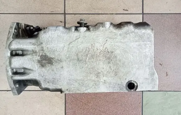 Oil sump