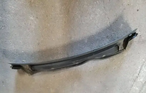 Ford Fiesta Wiper trim H1BB02222A
