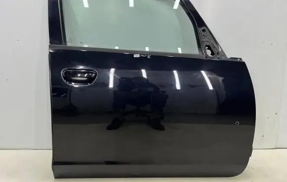 Mitsubishi Colt Front door