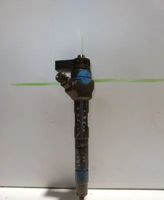 Skoda Octavia Mk2 (1Z) Fuel injector 0445110369