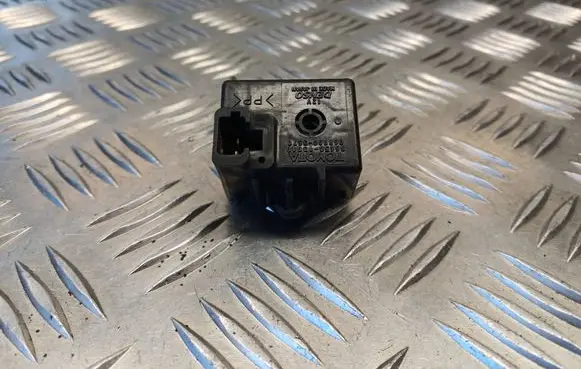 Toyota Corolla Verso E121 Other relay 8665013010 0689003570