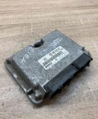 Volkswagen New Beetle Engine control unit/module ECU 038906018AP 0281001732