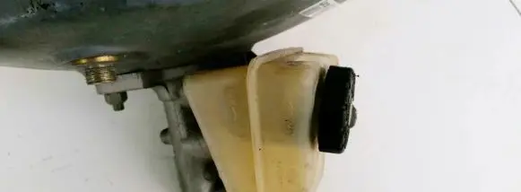 Mercedes-Benz C W202 Master brake cylinder