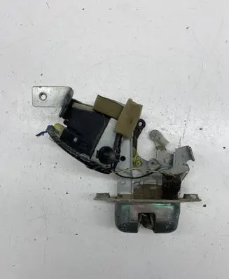 Subaru Legacy Tailgate/trunk/boot lock/catch/latch