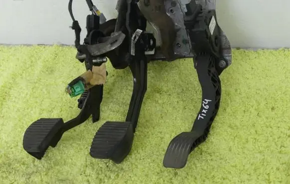 Peugeot 207 Accelerator throttle pedal 9681844480 6PV009949