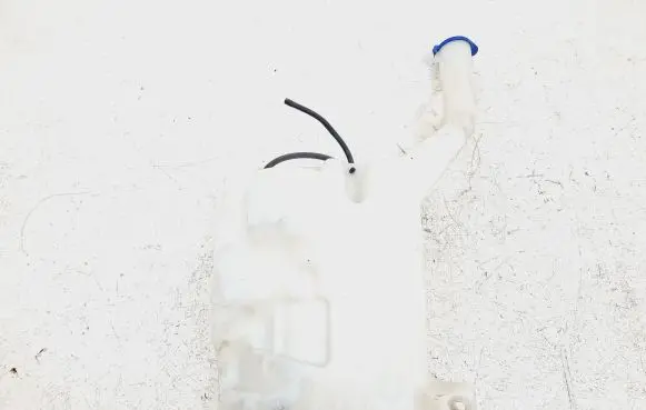 Ford Fusion II Windshield washer fluid reservoir/tank HS7317B613 HS7317B613BB HS7317618