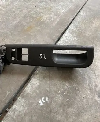 Volkswagen PASSAT B5 Front door window switch trim 3B1867171D