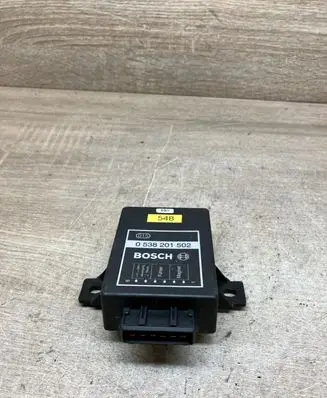 Mercedes-Benz C W203 Fan control module 0538201502