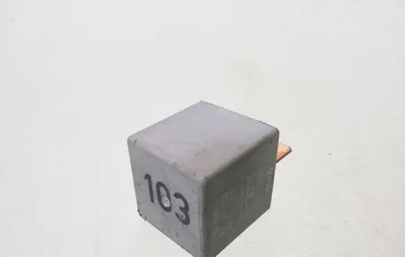 Volkswagen Golf IV Other relay 357911253