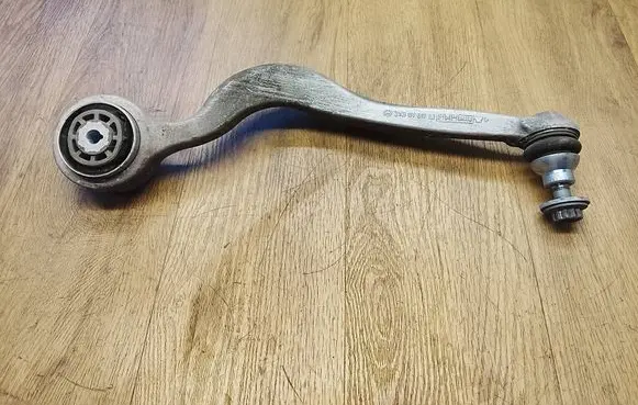Mercedes-Benz E W238 Front control arm A2130100