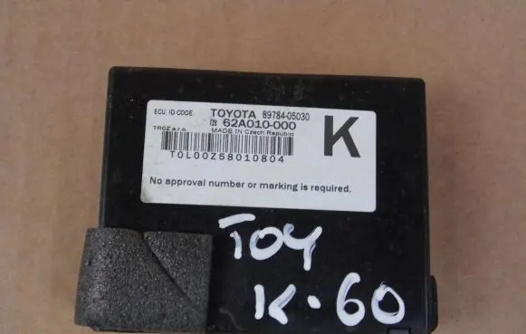 Toyota Avensis T270 Immobilizer control unit/module 8978405030