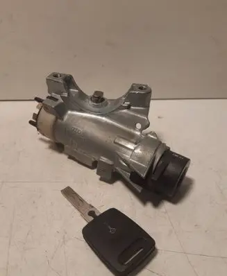Audi A6 S6 C4 4A Ignition lock 4D0905851