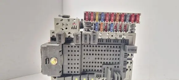 Volvo S80 Fuse box set 9441582 1483703 186097804